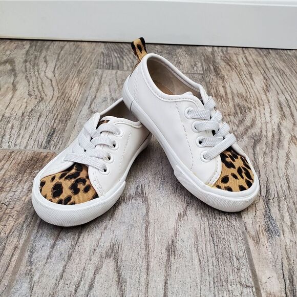 Old Navy White and Leopard Print Shoes Size 5 - Picture 1 of 10